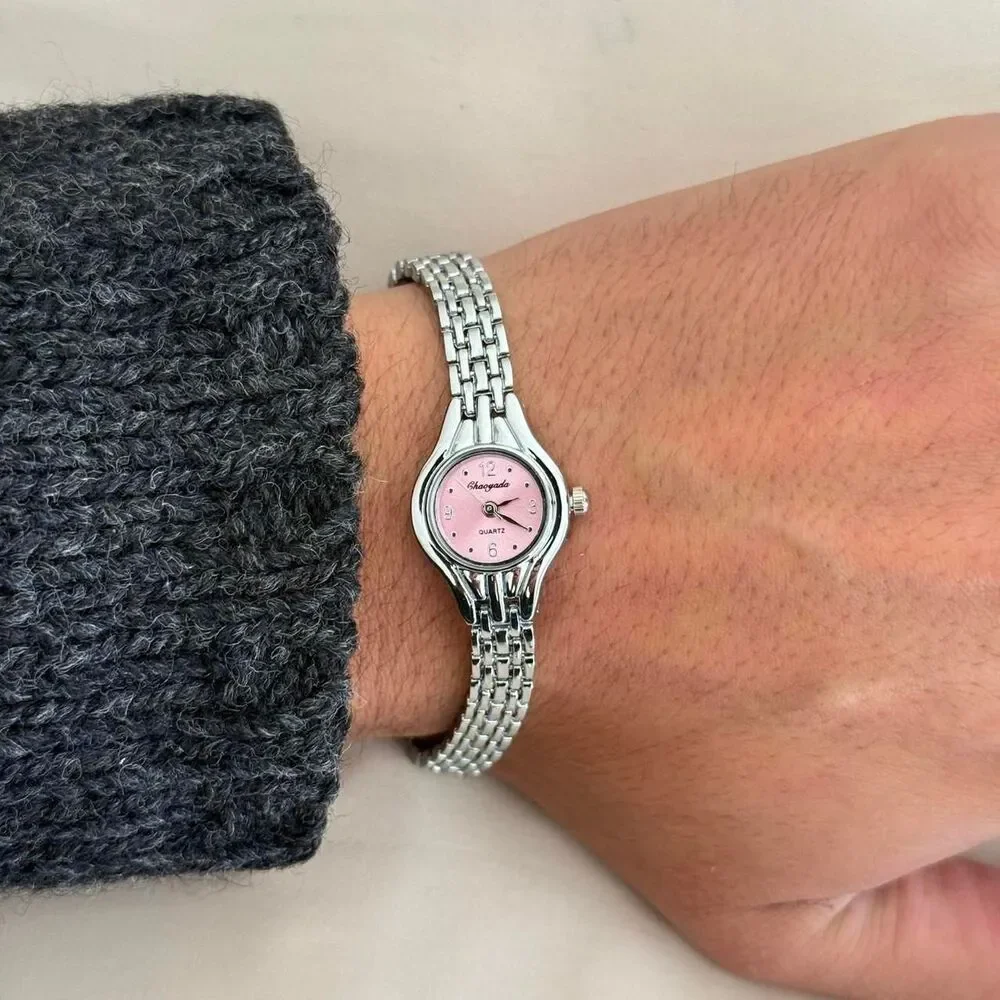 Source Unknown fast stainless watch